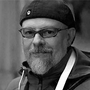 Ara Kermanikian headshot