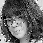 Carol Cornils headshot