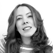 Erika Lochs headshot